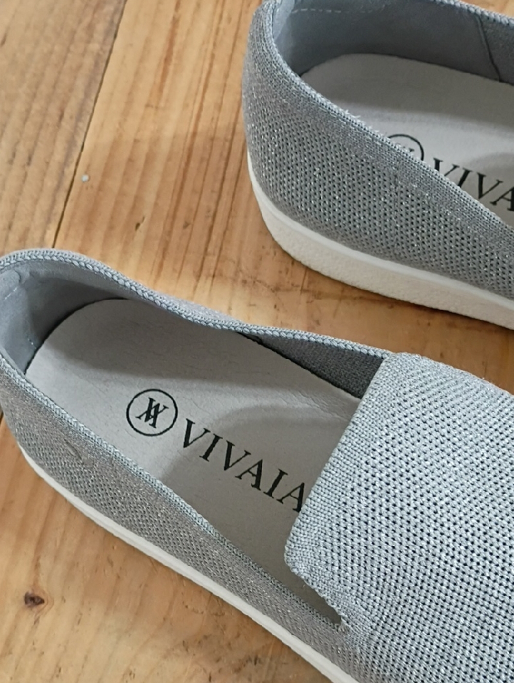 Vivaia Silver Knit Slip On Sneakers Size 39 - Picture 2 of 11